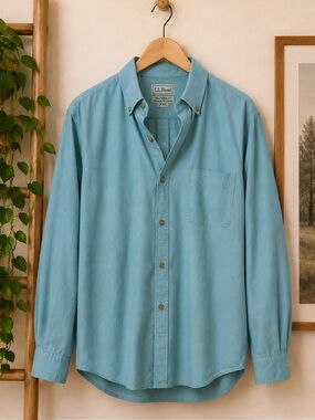 L.L.Bean Men’s Medium Traditional Fit Teal Blue Button-Down Shirt